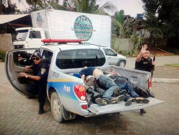  Um grupo de bandidos fortemente armados invadiram na última segunda-feira o quartel da Polícia Militar em Rondônia