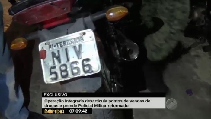 Moto com placa adulterada foi encontrada em operação (Crédito: Reprodução/TV Meio Norte)