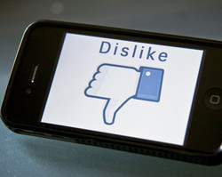 1 em cada 3 tem ciúmes ao ver perfil de amigos no Facebook
