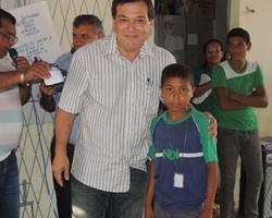 Gustavo Medeiros e Lourival Lopes visitam escolas da zona rural