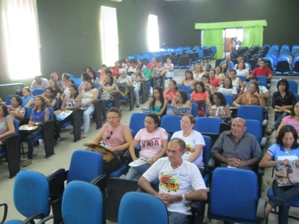 Diretoras e coordenadoras de escolas públicas estaduais participam de encontro promovido pela 7ª GRE   - Imagem 3