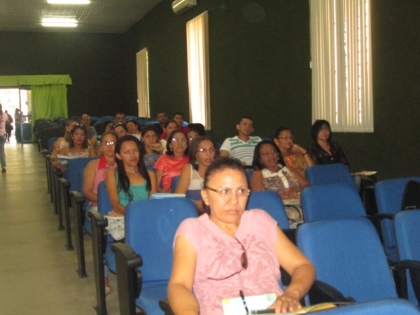 Diretoras e coordenadoras de escolas públicas estaduais participam de encontro promovido pela 7ª GRE   - Imagem 4