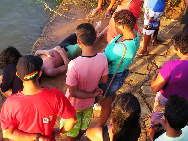 Corpo de jovem de 17 anos é resgatado por bombeiros no Rio Igaraçu  - Imagem 1