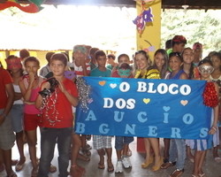 Escolas de Nossa Senhora de Nazaré promovem festa para comemorar o carnaval