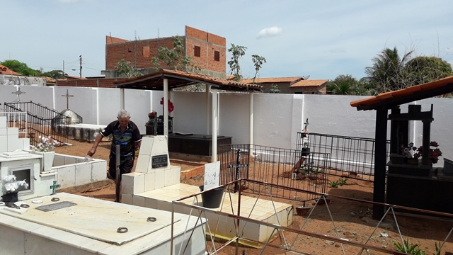 Prefeitura de Dom Expedito Lopes intensifica limpeza nos cemitérios - Imagem 29