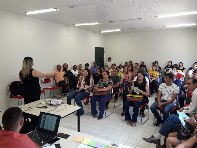 Prefeitura de Dom Expedito Lopes realiza palestra sobre Comunicação Integrada na Gestão Municipal - Imagem 18