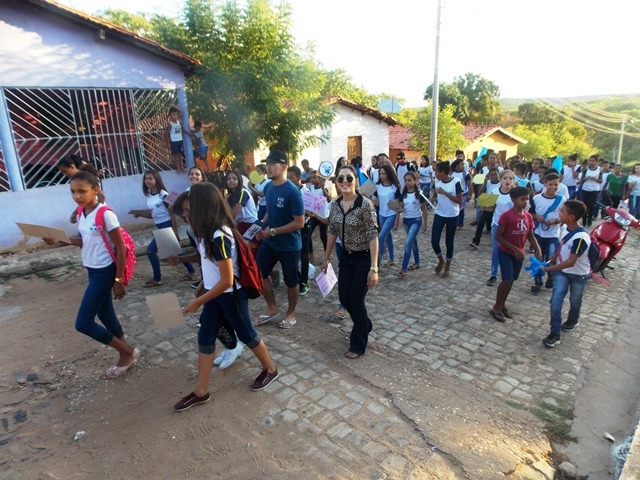 Prefeitura de Barro Duro promove caminhada sobre Outubro Rosa, Novembro Azul e combate ao Aedes - Imagem 14