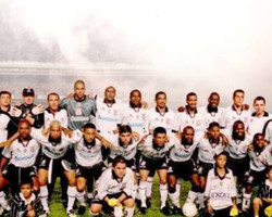 Corinthians simula “tempo real” da decisão do Brasileiro de 1999
