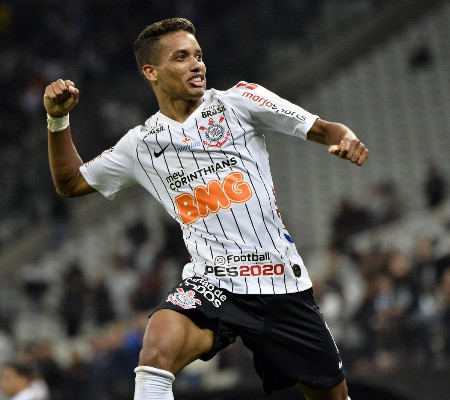 Corinthians só libera Pedrinho por mais de R$ 100 milhões