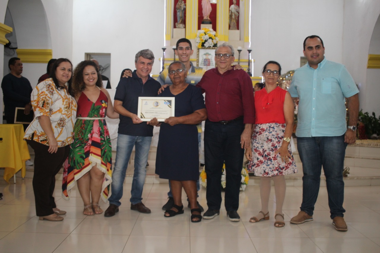 Prefeito João Luiz faz justiça e homenageia várias pessoas durante aniversário de Monsenhor Gil  - Imagem 29