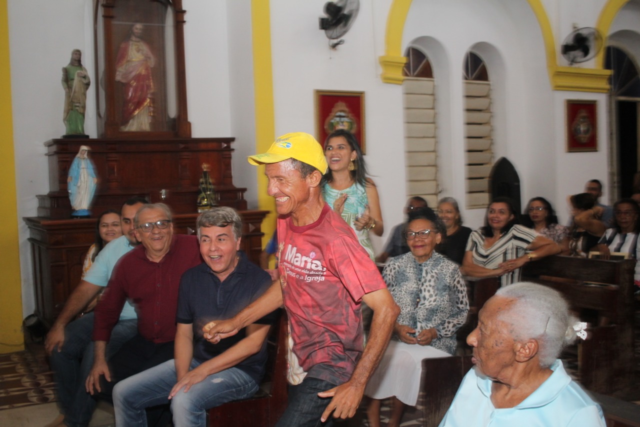 Prefeito João Luiz faz justiça e homenageia várias pessoas durante aniversário de Monsenhor Gil  - Imagem 41