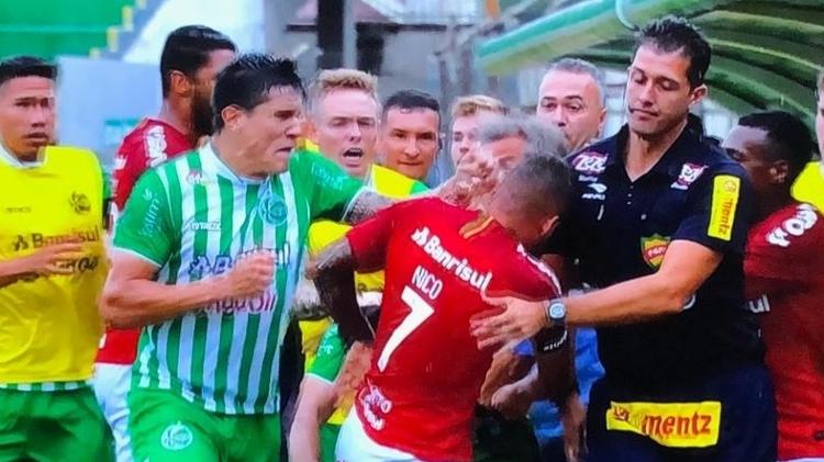 Inter vence Juventude em jogo com briga e expulsões e sobe no Gauchão - Imagem 2