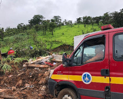 Sobe para 37 o número de mortos por chuvas em Minas Gerais