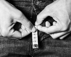 Confira as 10 Melhores posições sexuais para homens de pênis pequeno