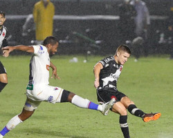 Vasco empata com Fortaleza e deixa o Z4 do Campeonato Brasileiro