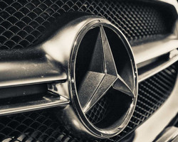 Mercedes-Benz fecha fábrica e encerra produção de carros no Brasil