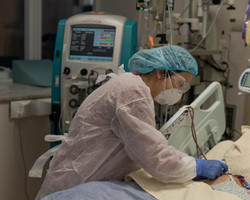 Hospitais suspendem atendimentos para casos de Covid-19 em Teresina