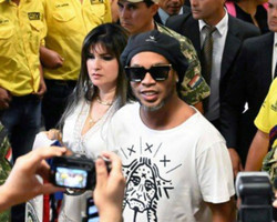 Caso Ronaldinho: empresária falta audiência e culpa coronavírus