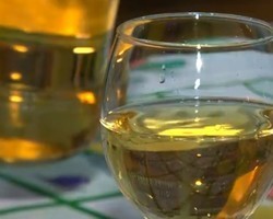 Exagerar nas bebidas alcoólicas durante isolamento pode não ajudar  