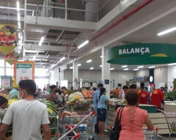 MA: Supermercados ampliam horário de atendimento contra aglomeração