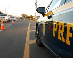 PRF-PI apreende 327 veículos e prende 35 pessoas durante operação