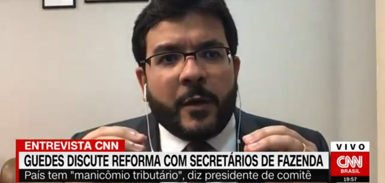 Fonteles diz que Brasil tem manicômio tributário e pauta simplificação