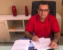 Prefeito Genival Bezerra assina ordens de serviços para a zona rural