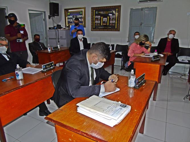 Milton Brandão: Câmara Municipal aprova contas de Evangelista Resende - Imagem 3