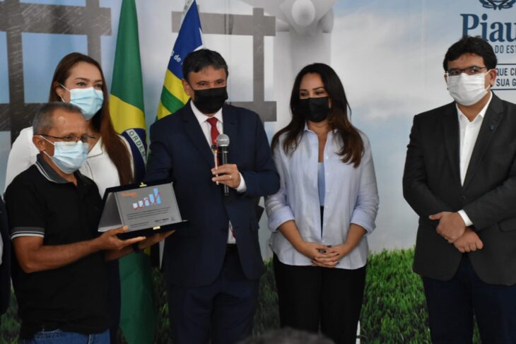 Wellington Dias anuncia liberação de R$ 370 mil a empreendedores do Piauí (Foto: Divulgação)