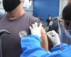 Grupo de PMs se mobiliza contra vacina da Covid-19 em SP