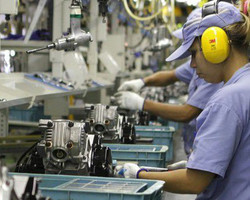 Produção industrial do Brasil recua 18,8% em Abril