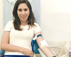 Amigas  promovem “hemoversário” e pedem doação de sangue