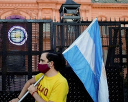Argentina decreta lockdown por nove dias após agravamento de pandemia
