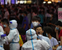 China detecta primeiro caso de gripe aviária H10N3 em humanos