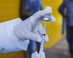 FMS amplia vacinação contra a Covid-19 para pessoas a partir de 48 anos