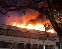 Incêndio atinge galpão da Cinemateca Brasileira na zona Oeste de São Paulo