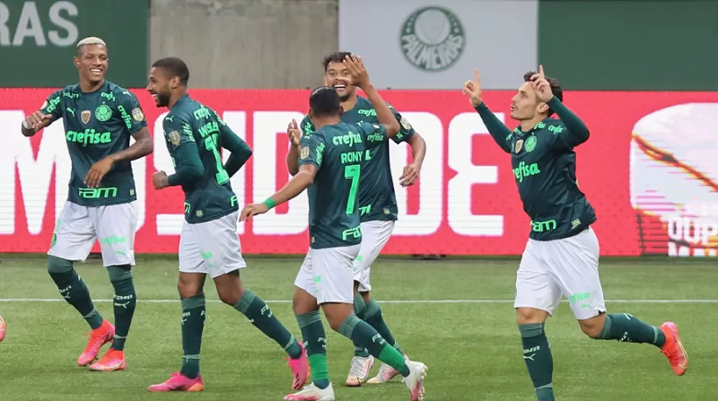 Meninos do Verdão comemoram gol aos 15 segundos do 1° tempo- Imagem: Marcello Zambrana/AGIF