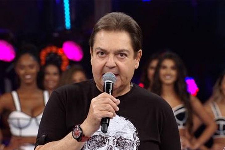 Fausto Silva passou por mais um procedimento confirmado pela esposa. (Foto: Reprodução TV Globo)