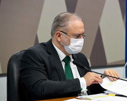 Novo mandato de Augusto Aras na PGR é aprovado no Senado por 55  a 10 