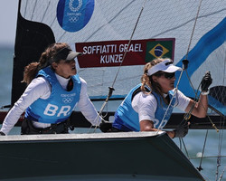 Martine Grael e Kahena Kunze levam ouro na vela e são bicampeãs olímpicas