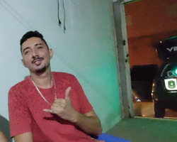 Jovem de 28 anos é executado com 5 tiros em via pública no Piauí