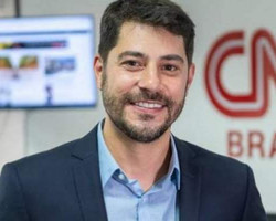 Evaristo Costa chateado com CNN: “Fui chutado pela porta dos fundos”