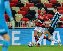 Copa do Brasil: Pedro brilha e Flamengo volta a vencer o Grêmio