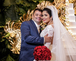 Mônica Freitas abre álbum de fotos do casamento com Fabrício Araújo 