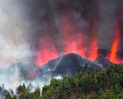 Confira as imagens impressionantes da erupção do vulcão de La Palma