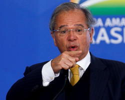 Paulo Guedes defende Petrobras e Banco do Brasil na 'fila' de privatizações