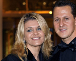 Esposa de Schumacher fala sobre condição do heptacampeão e série sobre ele