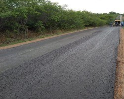 Recuperação das estradas: rodovias PI-411 e PI-413 recebem obras do Governo