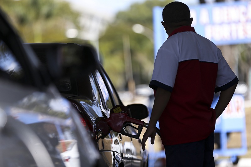 Preço do litro da gasolina alcançou os R$8 no Rio de Janeiro | FOTO: Marcello Camargo/Agência Brasil
