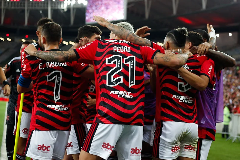 Com 3 de Pedro, Flamengo emplaca goleada sobre o Bragantino no Brasileiro (Foto: Reprodução)